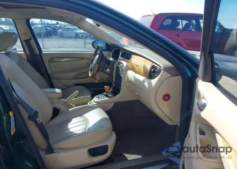 2004 Jaguar X-Type 3.0 из США, поврежденный, VIN SAJEA51C14WE09544